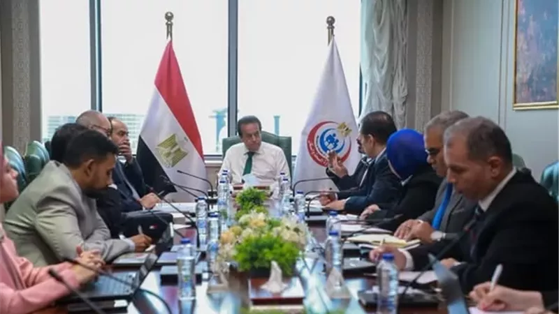 وزير الصحة يبحث إنشاء مجمع متكامل للأجهزة التعويضية والأطراف الصناعية