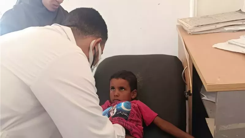 2591 مستفيدًا من القوافل العلاجية المجانية بقرى قنا خلال أغسطس