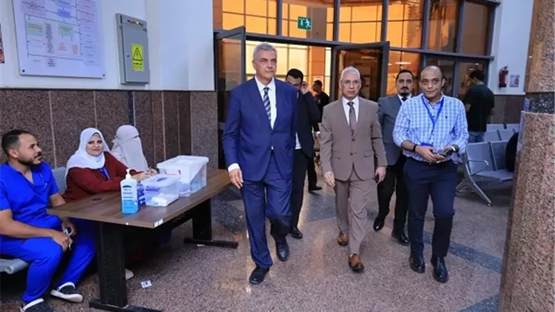 بدء التشغيل التجريبي لأكبر مجمع طبي للعمليات الجراحية بالمنيا
