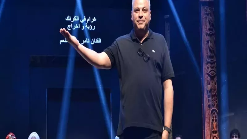 إقبال جماهيري على الليلة الخامسة عشرة من مسرحية 
