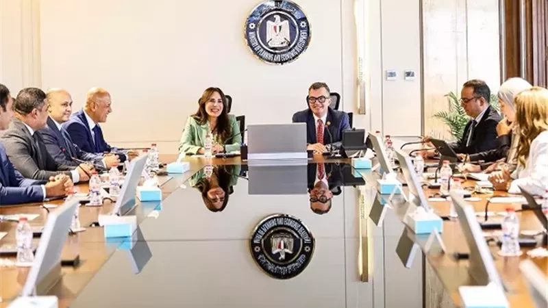 وزيرا التخطيط والإسكان يناقشان تنفيذ مشروعات خطة العام المالي 2026/2027