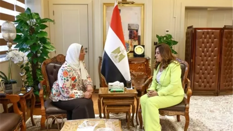 منال عوض: الوعي الإعلامي مسؤولية مشتركة داخل بيئة العمل