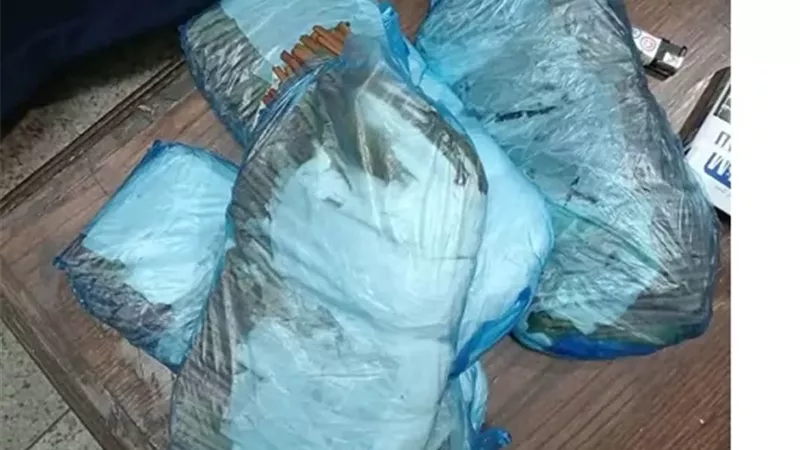 جمارك المطار تضبط 3 محاولات تهريب لكمية من مخدر القات والحشيش