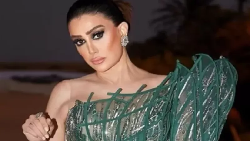 غادة عبد الرازق تستعد لتصوير «خيوط من ذهب» في أكتوبر المقبل