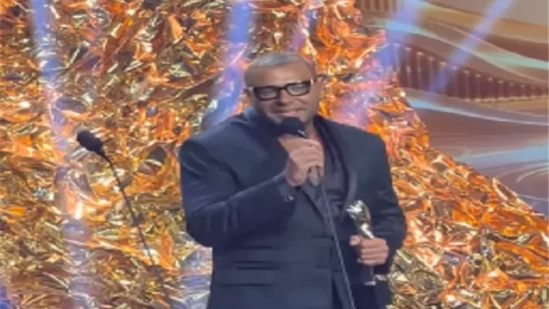 رامي صبري يشعل أجواء «موريكس دور» بـ«يمكن خير»