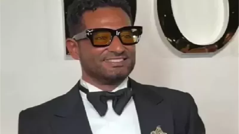 عمرو سعد يكشف موعد طرح «الغربان» ويعبر عن سعادته بتكريمه في لبنان