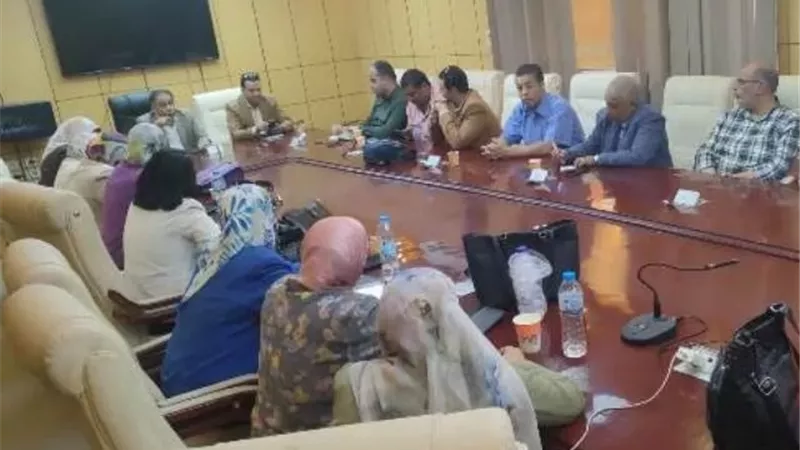 وكيل وزارة الصحة بأسيوط يبحث تقاريرالمرورالإشرافي بالوحدات الصحية