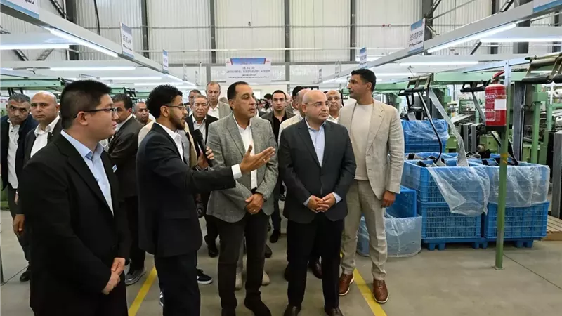 مدبولي يؤكد حرص الحكومة على جذب الشركات العالمية ذات الخبرات الصناعية المتخصصة