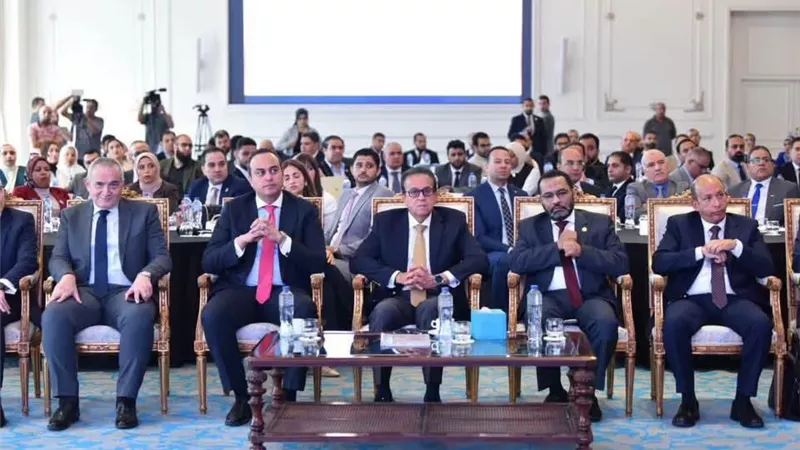 تكريم وحدة السكتة الدماغية بمجمع الإسماعيلية الطبي..صور