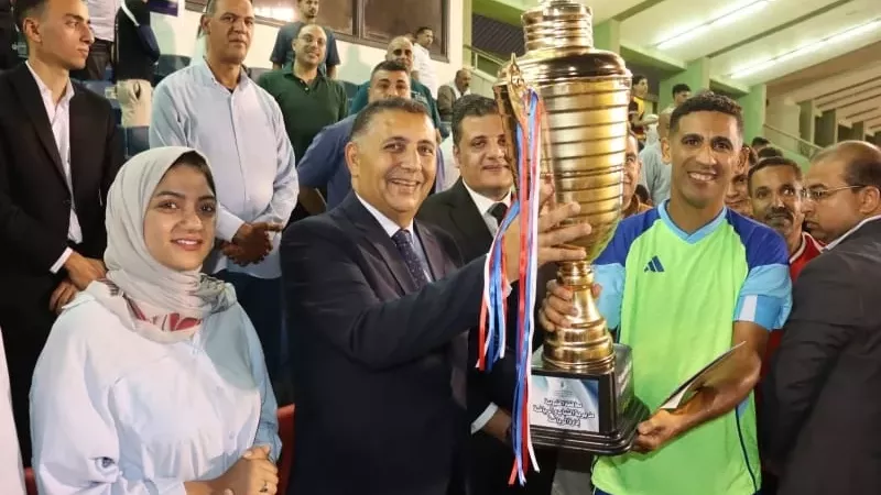 محافظ القليوبية يتوج فريق طلحة بطلاً لدوري مراكز شباب القرى في نسخته الـ33
