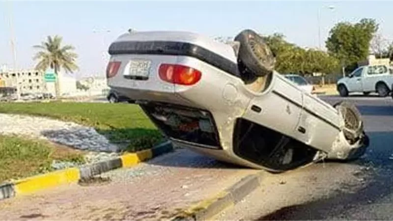 مصرع مواطن وإصابة آخرين أثر أنقلاب ملاكى بطريق القطامية _ السخنة