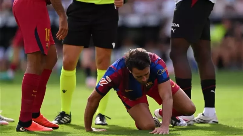 تطورت إصابة إريك جارسيا مدافع برشلونة ومدة غيابه