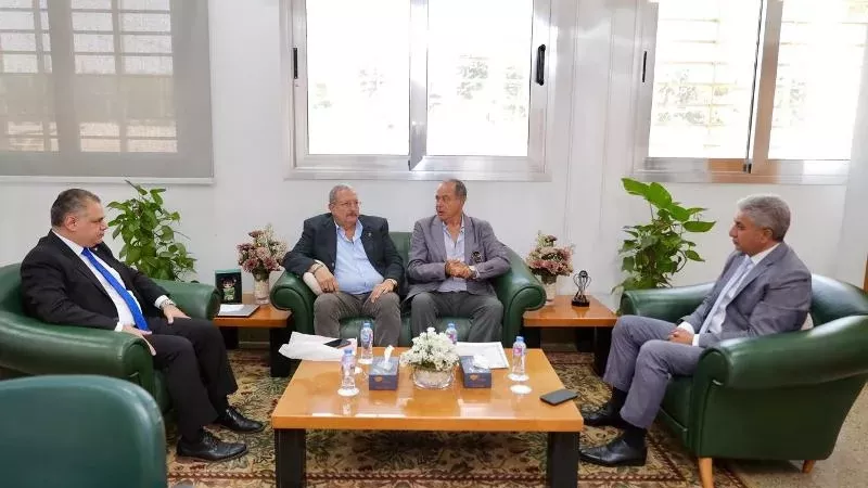 وزير السياحة يلتقي رئيس الاتحاد المصري للتنس لبحث سبل التعاون