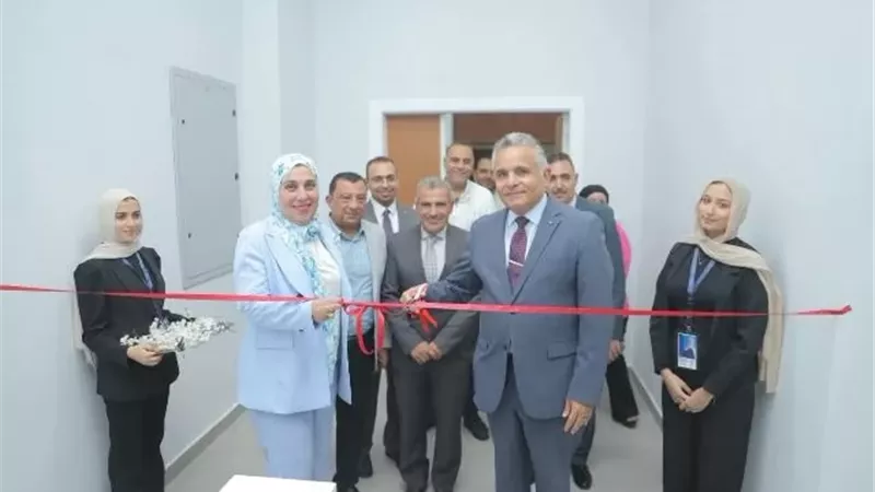 جامعة السويس تفتتح عيادات جديدة بكلية طب الفم والأسنان