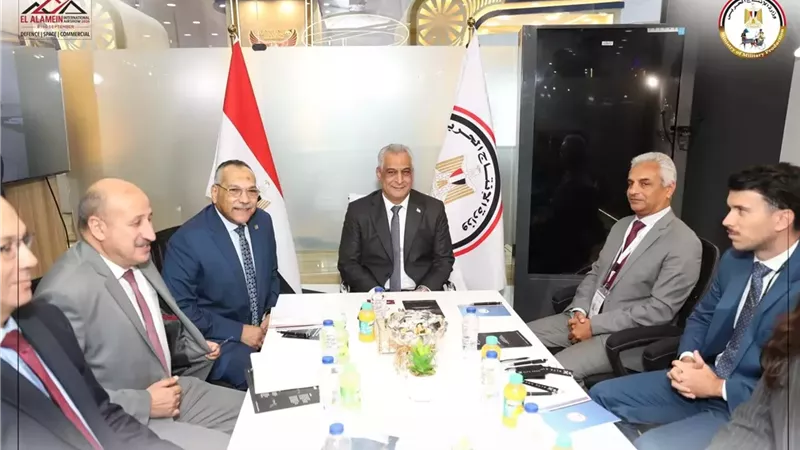 جمبلاط: حريصون على تنفيذ التوجيهات الرئاسية ببناء شراكات إستراتيجية