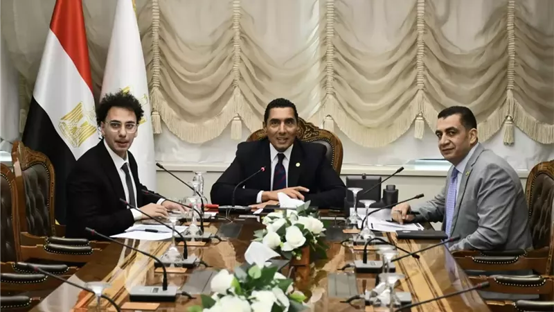 وزير الرياضة يشهد تنفيذ فعالية «5in1» لاتحاد شباب يدير شباب
