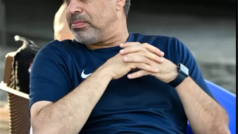 محاضرة فنية من معتمد جمال للاعبي الزمالك قبل لقاء أبوقير للأسمدة