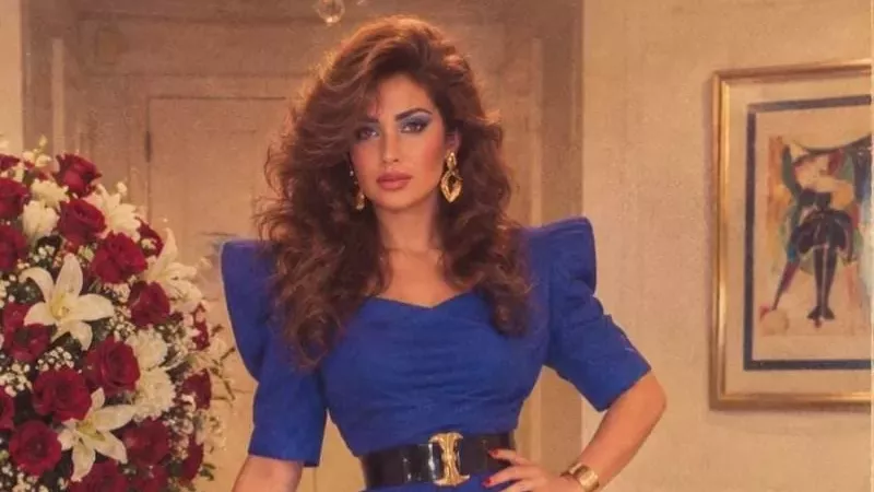 نسرين طافش تبهر متابعيها بإطلالة من الثمانينات