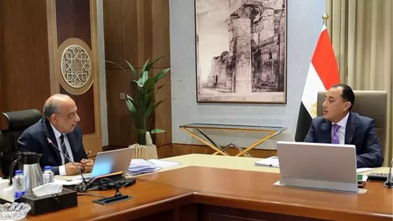 مدبولى يُتابع المشروعات والخطط الحالية والمستقبلية في قطاع الطاقة