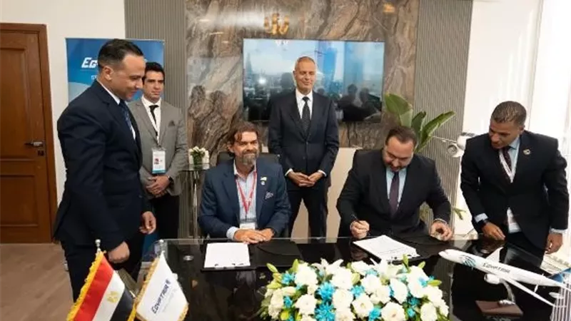 أكاديمية مصر للطيران للتدريب وشركة ZAS تعززان التعاون لتطوير الك