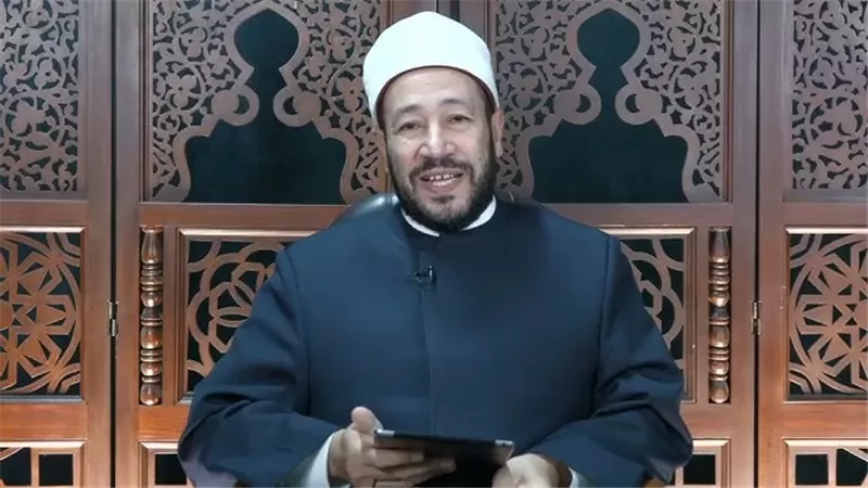 أمين الفتوى يوضح كفارة شق الثياب