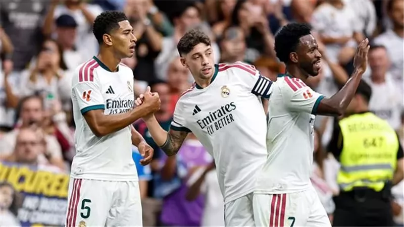 حتي 2031....ريال مدريد يحصن جولر بعقد طويل الأمد