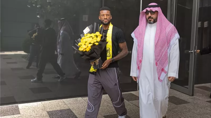 رسميا.. الاتحاد السعودي يُعلن التعاقد مع فينالدوم