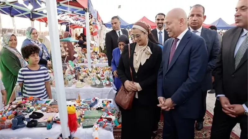 رئيسة المجلس القومي للمرأة تشهد افتتاح معرض«المرأة في القاهرة»