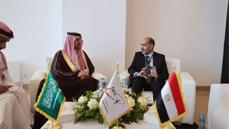 مصر والسعودية تبحثان الخطوات التنفيذية لأول قمر صناعي مشترك