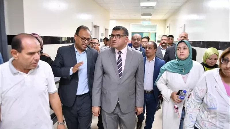 محافظ قنا يتفقد اللمسات الأخيرة قبل افتتاح مستشفى قنا الجديدة