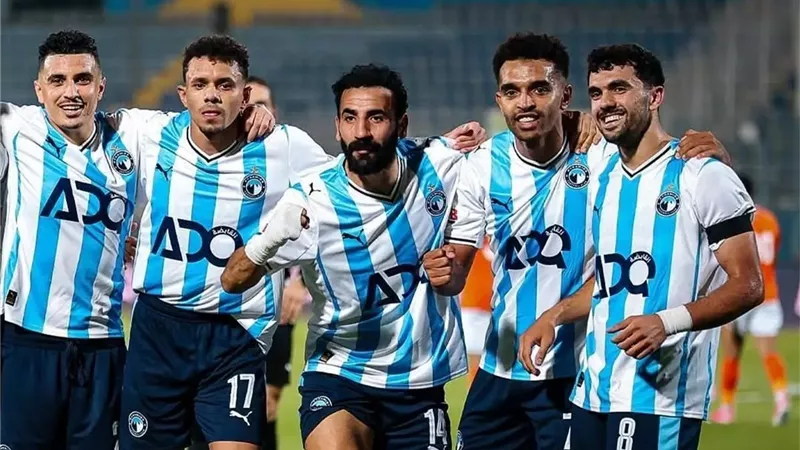موكوينا يعلن قائمة بيراميدز لمباراة جورماهيا بدوري أبطال إفريقيا