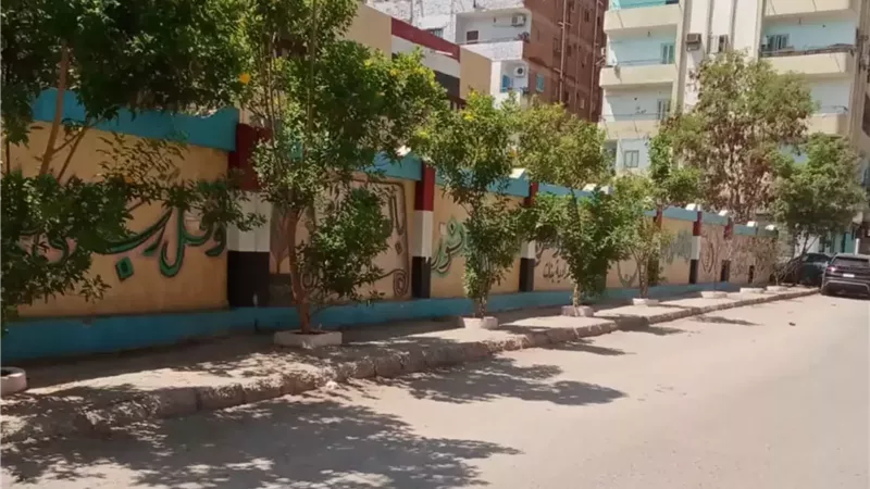 نظافة وتشجير محيطات مدارس الإسماعيلية في العام الجديد..صور