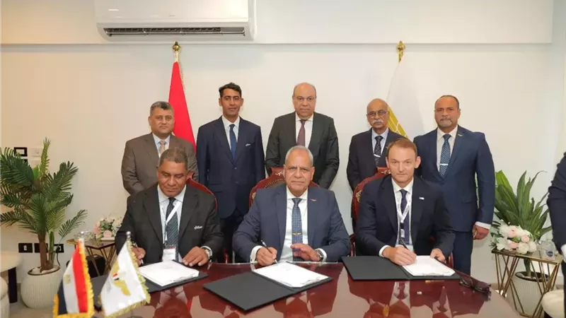 10 طائرات تدريب جديدة لأكاديمية الطيران