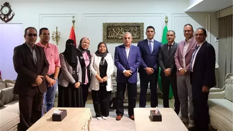 محافظ الإسماعيلية يعتمد نتائج مبادرة المشروعات الخضراء الذكية