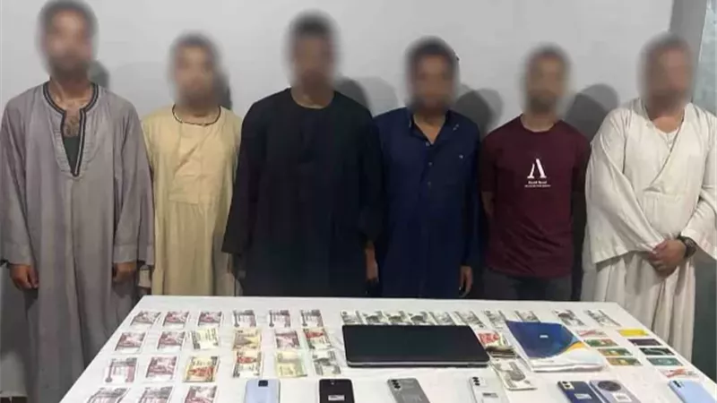 ضبط تشكيل عصابي يمارس أعمال الدجل والنصب على المواطنين بأسيوط