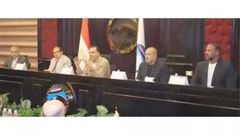 مستقبل وطن يسدد المصروفات الدراسية لغير القادرين