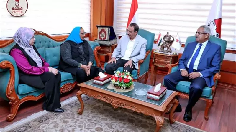 محافظ سوهاج يستقبل وحدة السكان بوزارة التنمية المحلية والبيئة لبح