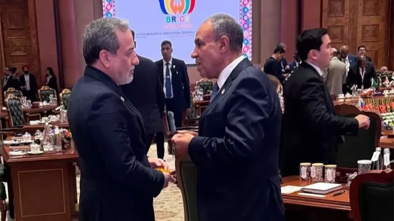 وزير الخارجية يبحث مع نظيريه الروسي والإيراني جهود خفض التصعيد
