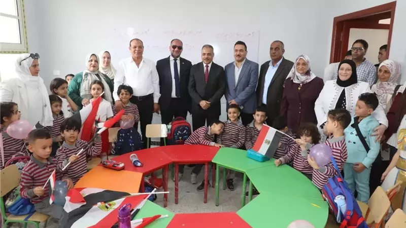 محافظ الشرقية يفتتح مدرسة للتعليم الأساسي بمركز ههيا