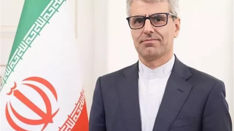 إيران: اجتماع مضيق هرمز أرجئ 