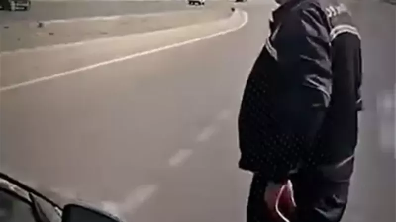 الداخلية تكشف كواليس فيديو ادعاء تسبب رجال المرور في حادث سير