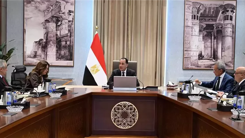 مدبولى يستعرض التعديلات المقترحة على قانون التصالح في بغض مخالفات البناء