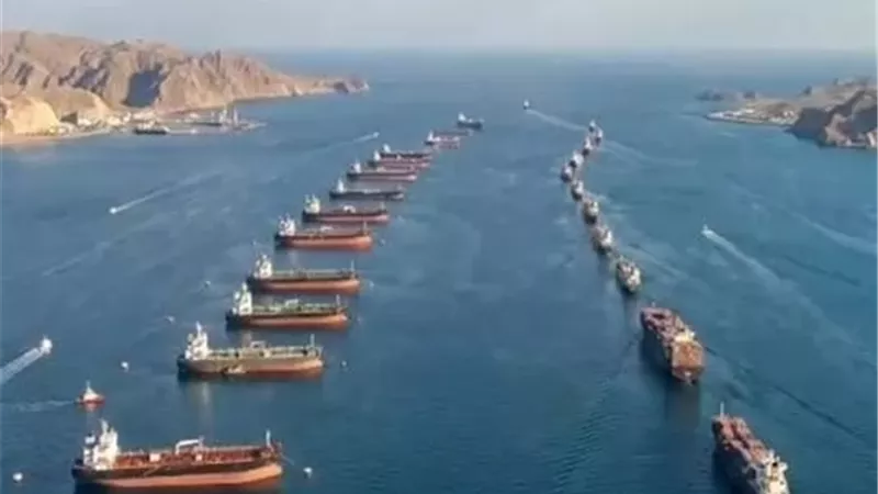 وزير الطاقة الأمريكي: حركة شحنات النفط عبر مضيق هرمز في تصاعد ومستمرة بالارتفاع