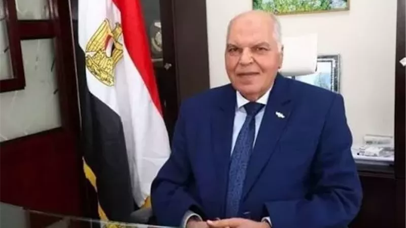 نقيب المعلمين يقدم كشف حساب النقابة خلال الفترة الأخيرة