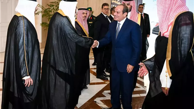 الرئيس السيسي يهنئ بن سلمان والشعب السعودي بمناسبة قرب حلول اليوم الوطني السعودي