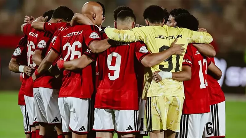 عموتة يعلن تشكيل الأهلي لمواجهة أبو قير للأسمدة في الدوري