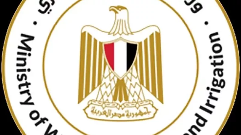«الري» تكشف تفاصيل واقعة قطع الأشجار داخل حرم قناطر إدفينا
