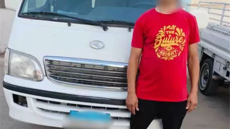ضبط سائق ميكروباص صدم سيارة ملاكي وفر هارباً بالقليوبية