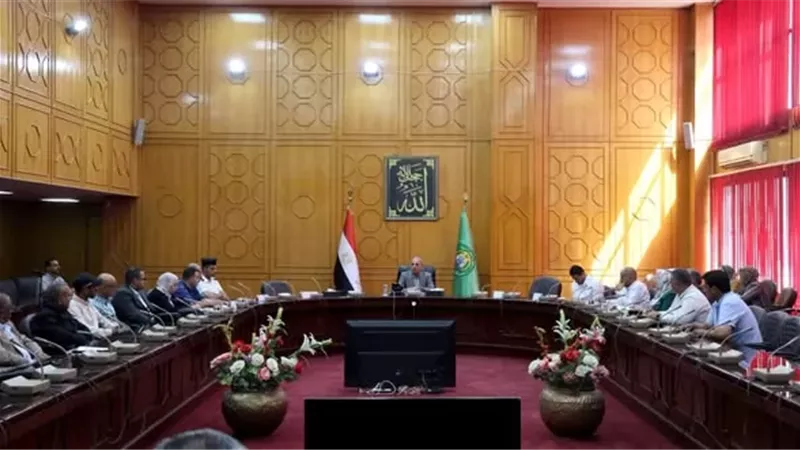 شركات نقل لتوصيل عمال مزراع الإسماعيلية منعا للحوادث
