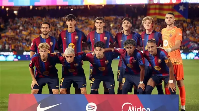 تشكيل برشلونة المتوقع أمام راسينج اليوم في الدوري الإسباني